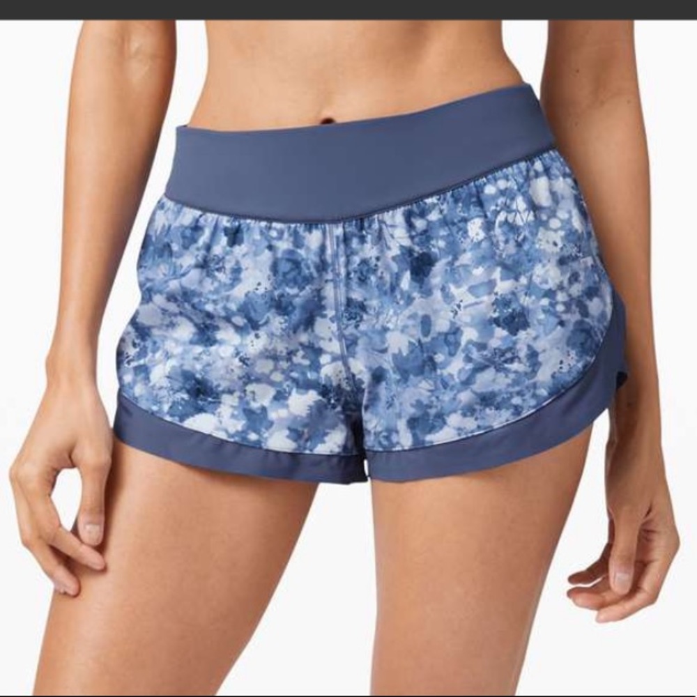 NWT Lululemon Calm Tides Run Short *Esca Size 8
